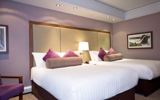 Sandman Signature London Gatwick Hotel