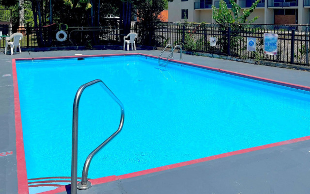 Days Inn by Wyndham Ashland