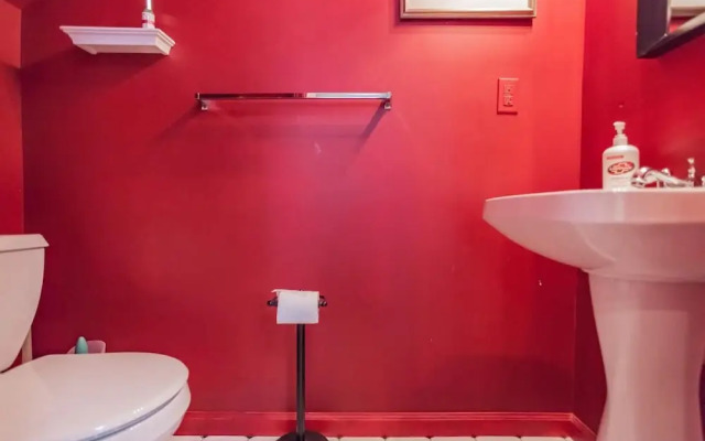 917 S 8th St. · Stylish 3 bedroom home in Bella Vista