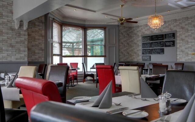 Parkmore Hotel