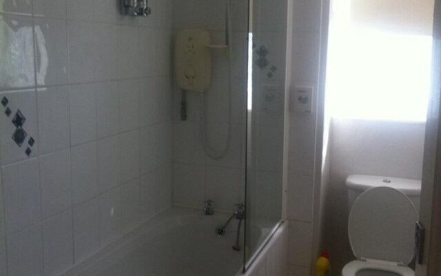 Bluebird Lodge and Waterhead Apartment