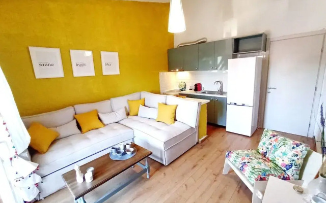 Zennova #13 Charlotte Apartment