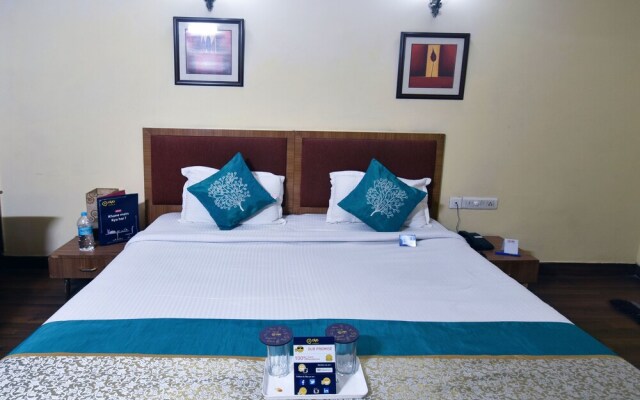 OYO 3412 Hotel Moti Mahal