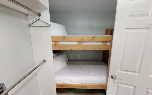 Shoreline Towers 3025 2 Bedroom Condo