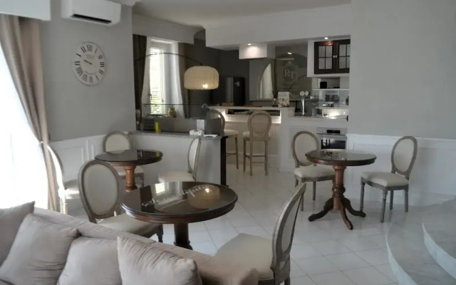 Relais Tiaré Bed and Breakfast