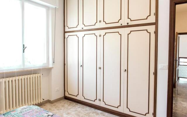 N235 - Numana, ampio appartamento con terrazzo vista mare