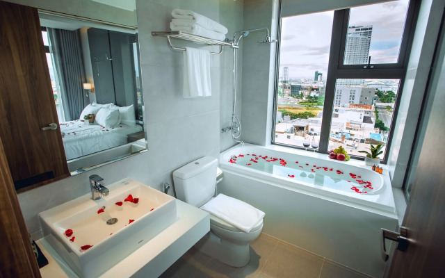 Glamour Hotel Da Nang