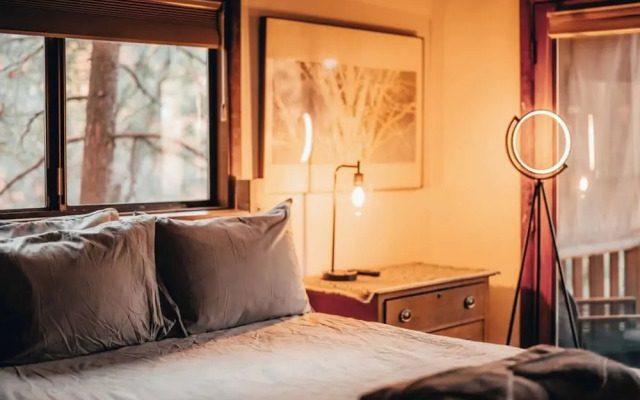 Moonridge Mountain Retreat