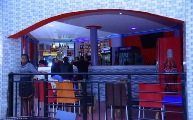 Golden View Hotel Ibanda