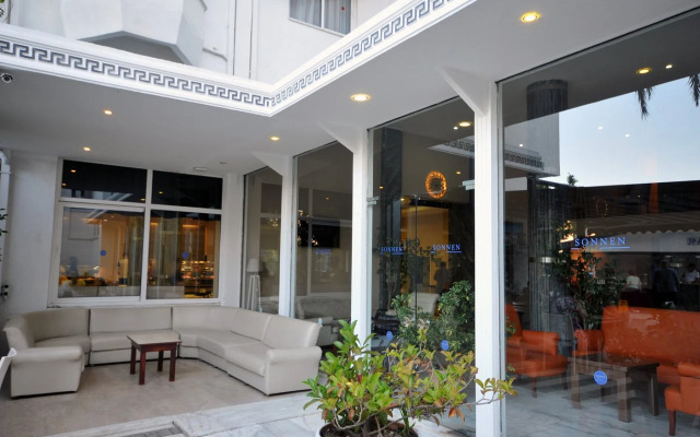 Sonnen Hotel