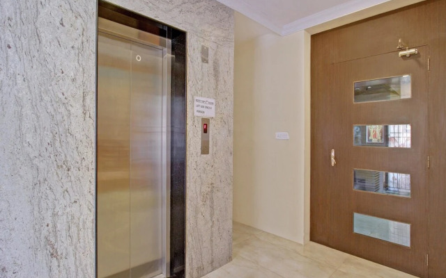 OYO 30970 AAR Royal Residency