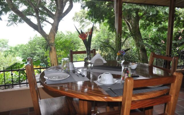 Tiriguro Lodge