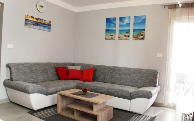 Apartment Ana