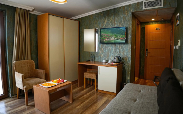 Park Square Hotel