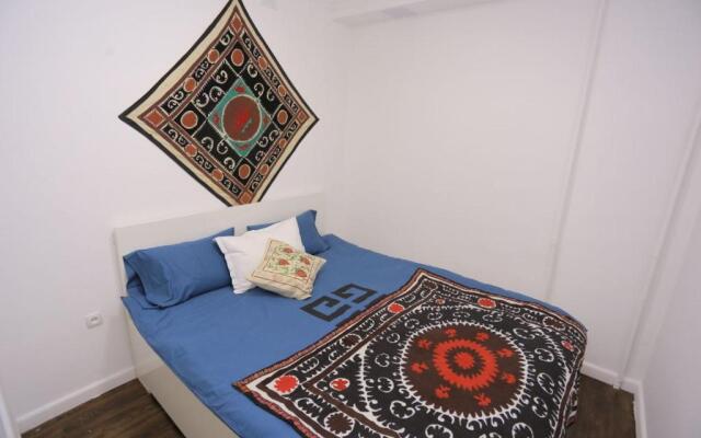 Luxury 2 bedrooms apartment walking distance from Gur-Emir