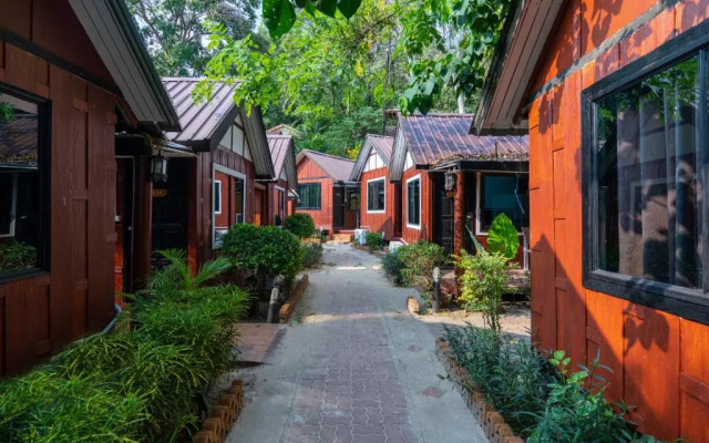 Phi Phi Long Beach Bungalow  Had Yao