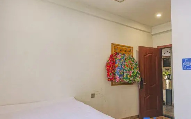 Xuexiang Erlanghe Qingli Inn