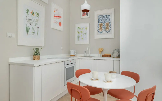 Comfy Apartment Opolska by Renters