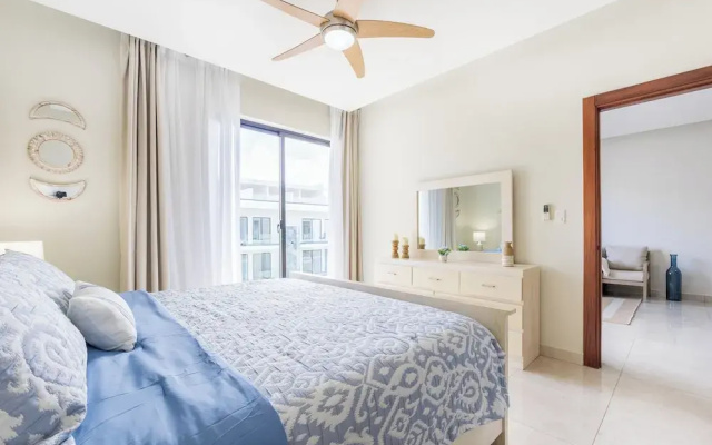 Stylish 1BR Apartment – Pool Access, Close to Beach