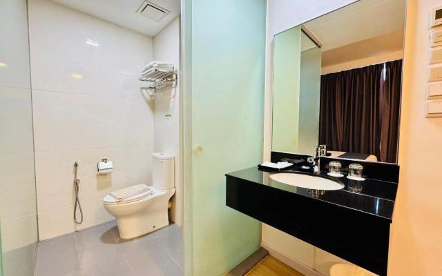 Kingston 13 @ Penang Hill