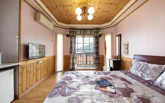 Geoje Green House Pension