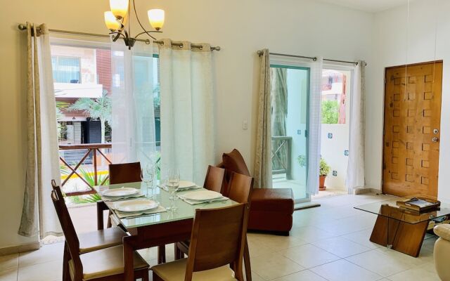 Las Olas downtown Condos by Playa Paradise