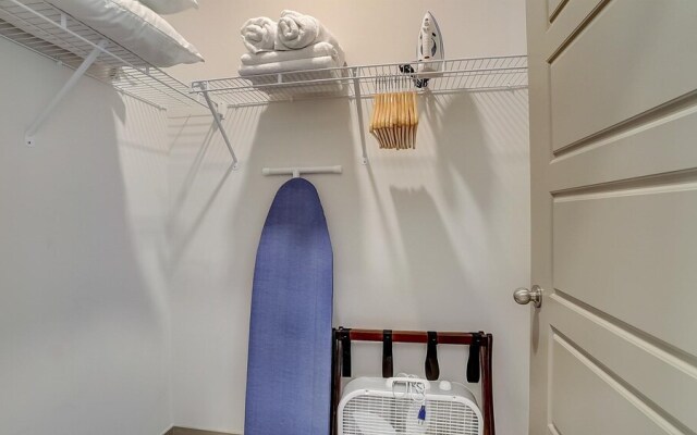 FRONTDESK Axel Row Apts Avondale Birmingham