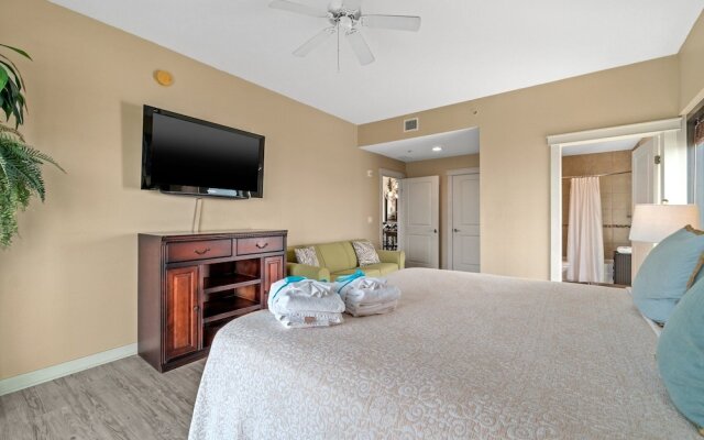 Rooftop Views of The Gulf! 1800 Square Foot Private Rooftop Terrace!