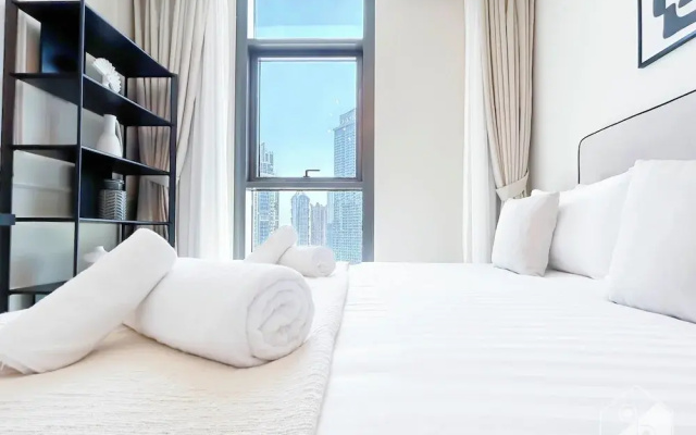 2B With Stunning Burj Views at Burj Crown