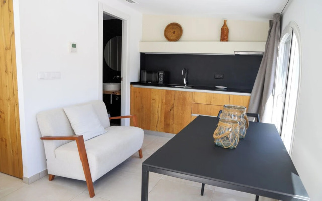 Cala Vadella Beachwalk Suites