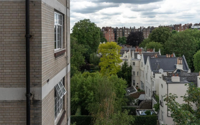 Stylish Art Deco 1 bedroom in West London