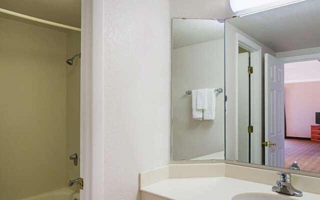 La Quinta Inn by Wyndham Denver Northglenn