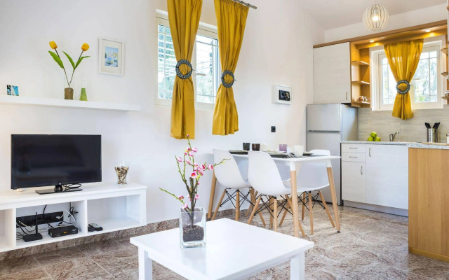 Cypress Garden Villas