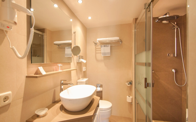 Es Moli Hotel