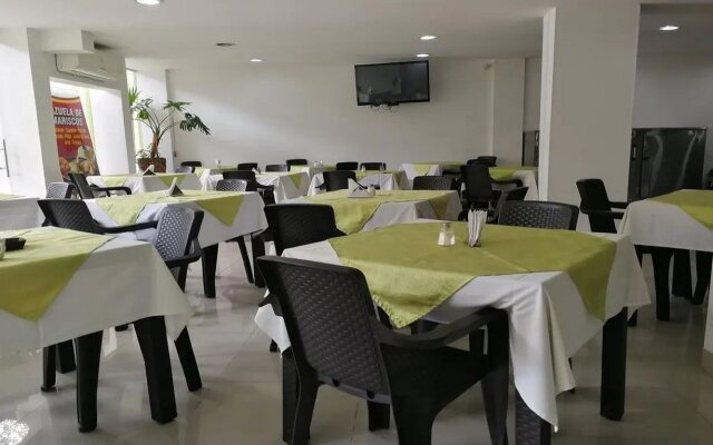 Hotel Six Avenue