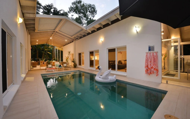 Pavilions in the Palms