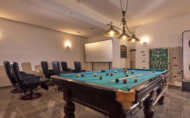 Mont Bleu Luxury Villa
