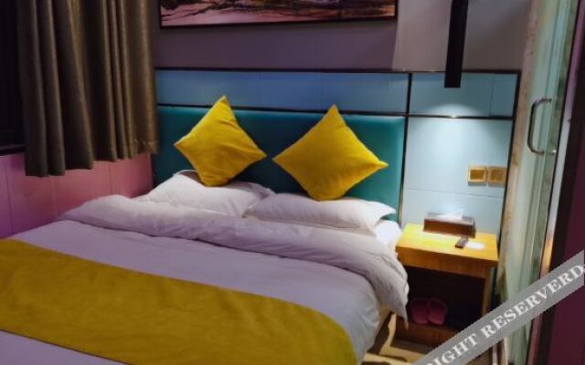 Westin Fashion Hotel (East District of Zhengda First Affiliated Hospital)