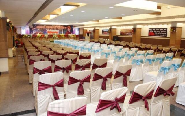 Hotel Sheela Shree Plaza
