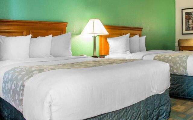 La Quinta Inn Tulsa East-41st Street