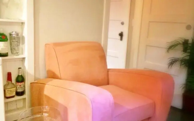 Claremont Court House