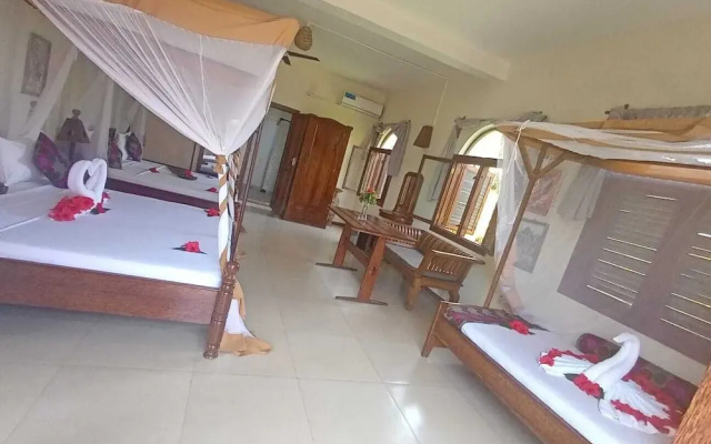 Sand Bank View Hotel