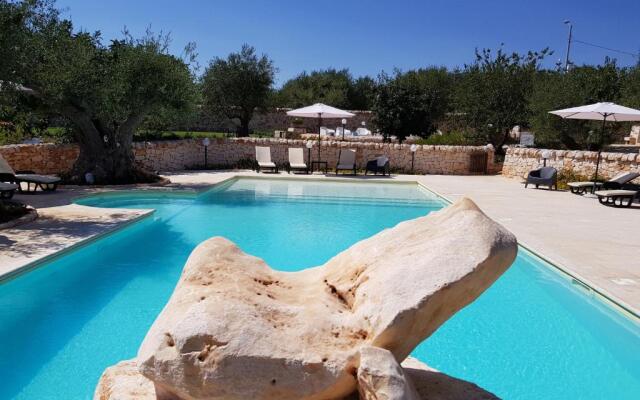 Almapetra Trulli Resort