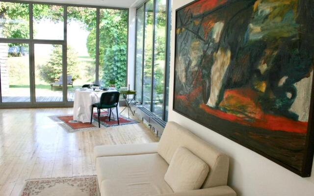 Room Art Lovers