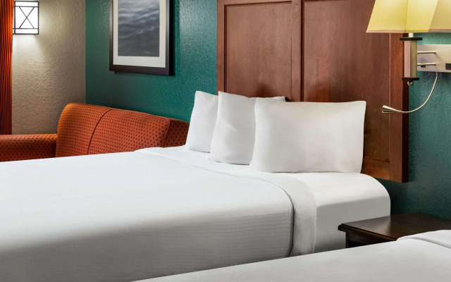 Baymont by Wyndham Cedar Rapids
