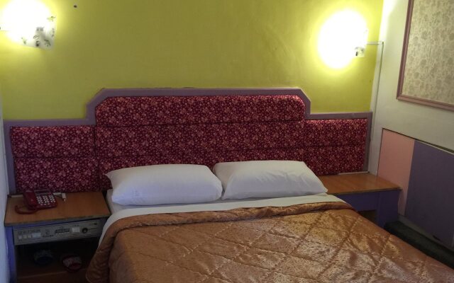 Adia Budget Hotel