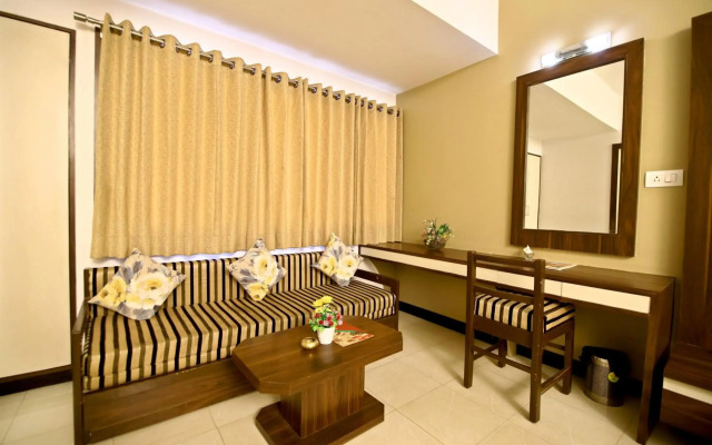 Hotel Ashish Palace