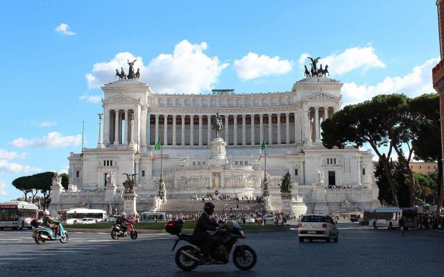 Piazza Venezia Grand Suite