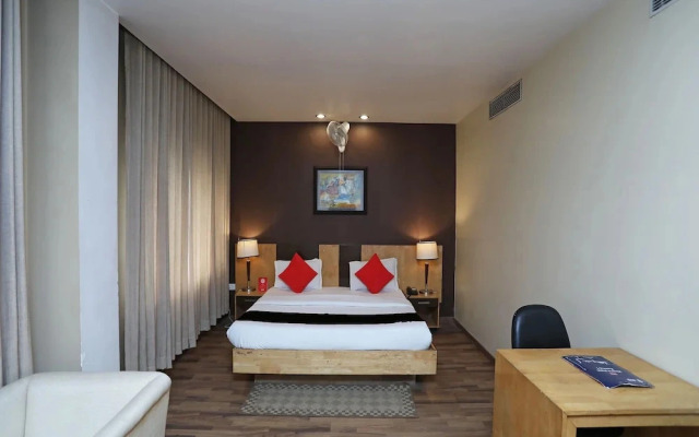 Hotel Centrum by OYO Rooms