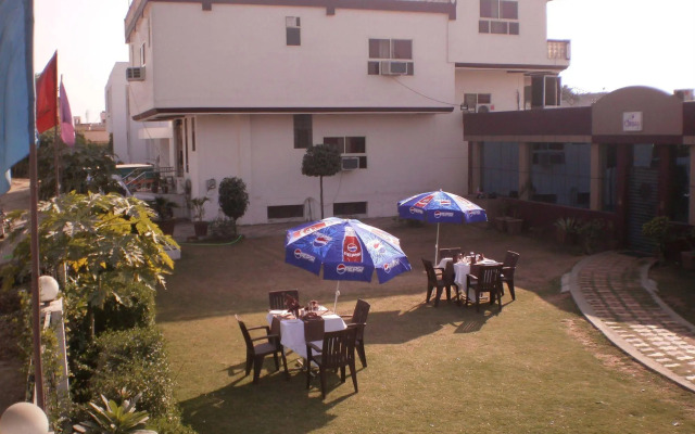 Classic 7 Hotel & Restaurant